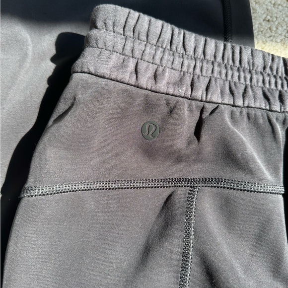 Lululemon - Softstreme Pant - Picture 6 of 9